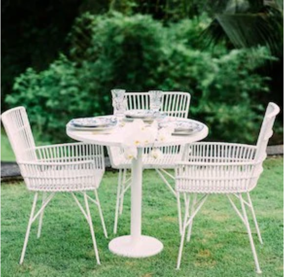 Low Cocktail Set & Table