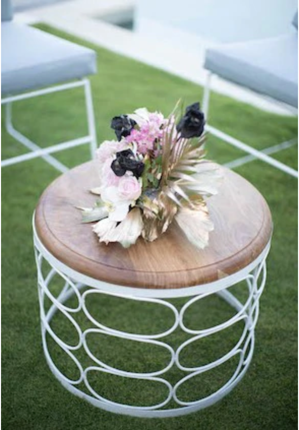 Low Cocktail Set & Table