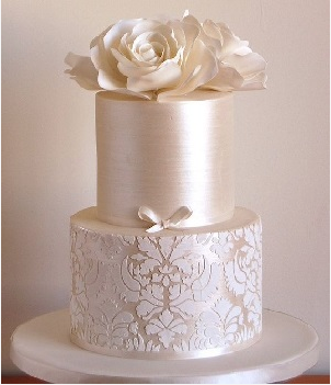 Intimate Wedding 1 Tier Cake - Fondant